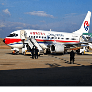 柳州白莲机场快运航空快运业稳步发展的原因是什么？